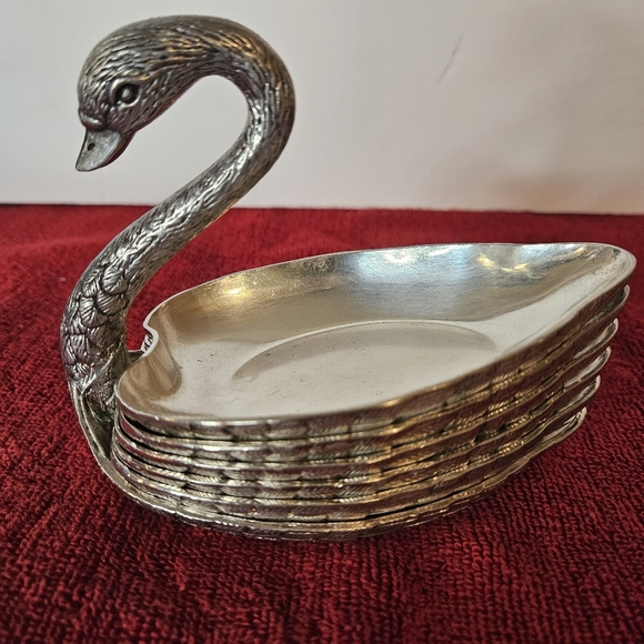 Vintage Silver Plated Swan Nesting Bowls Set of 6 Trays Nut, Candy Dish, Trinket - Picture 1 of 10